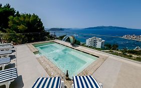 Sunset Shoreline Saranda - Sea View - Free Private Parking - Pool